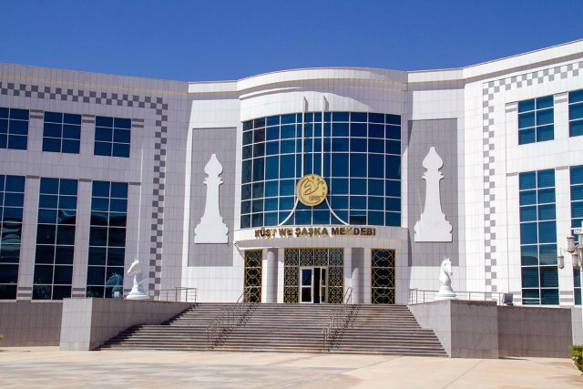 Более 80 шахматистов борются за выход в Высшую лигу Туркменистана