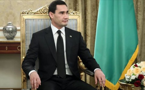 Сердар Бердымухамедов встретился с премьером Японии