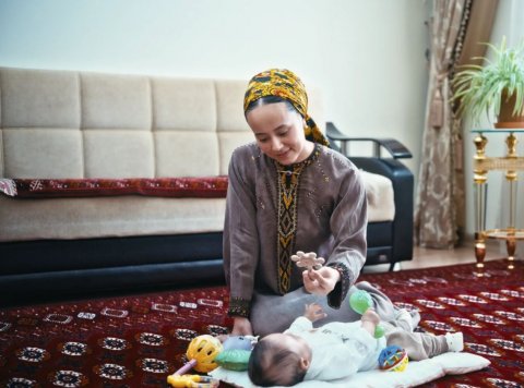 Туркменистан и ЮНИСЕФ запустили кампанию в поддержку грудного вскармливания