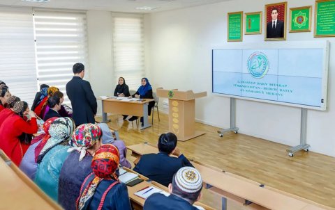 В ТГУ стартовали курсы по персидскому от иранских профессоров