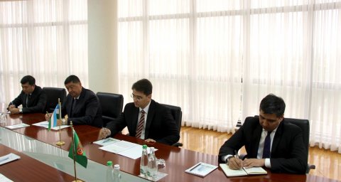 Туркменистан и Узбекистан обсудили двустороннее сотрудничество 
