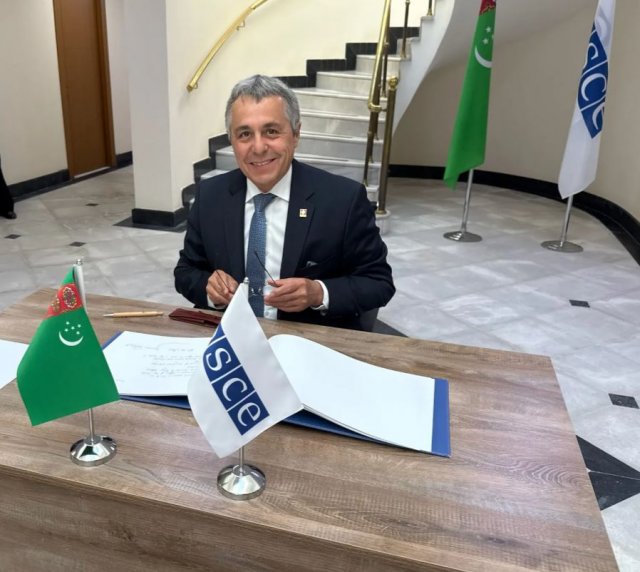 Председатель ОБСЕ Кассис посетил представительство организации в Туркменистане
