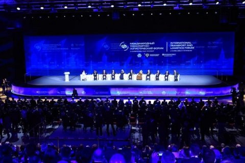 Туркменистан представлен на транспортном форуме в Санкт-Петербурге
