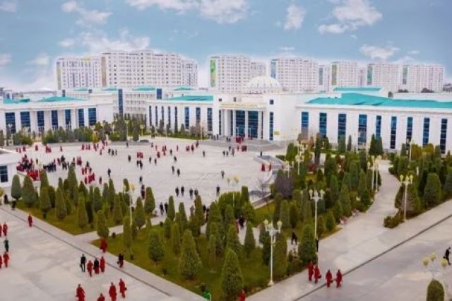 В Туркменистане в 2026 году в вузы примут более 18 тысяч студентов
