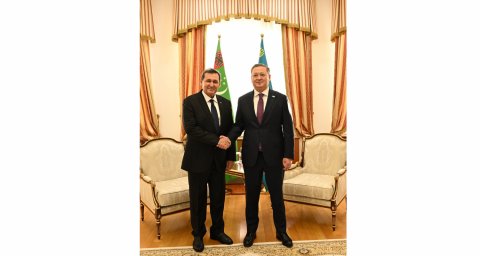 Туркменистан и Казахстан укрепляют дипломатическое и экономическое сотрудничество