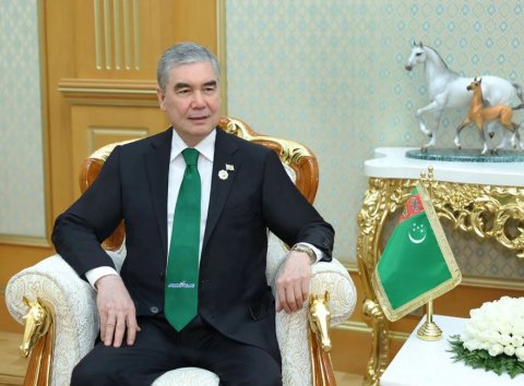 Гурбангулы Бердымухамедов поздравил туркменистанцев с Годом лошади