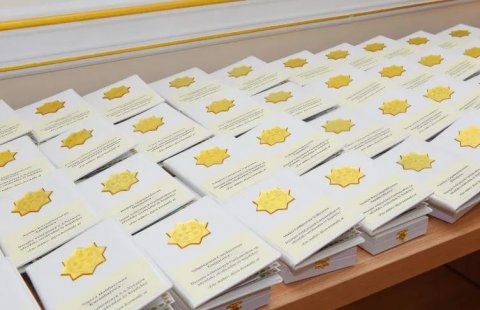 В Туркменистане к Международному женскому дню наградят многодетных матерей почётным званием «Эне мяхри»