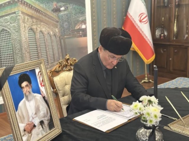 Мередов выразил соболезнования Ирану в связи с кончиной Аятоллы Хаменеи