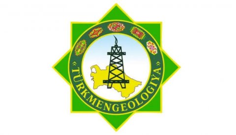 Туркменские геологи открыли новые запасы нефти и газа на глубине 4000 метров