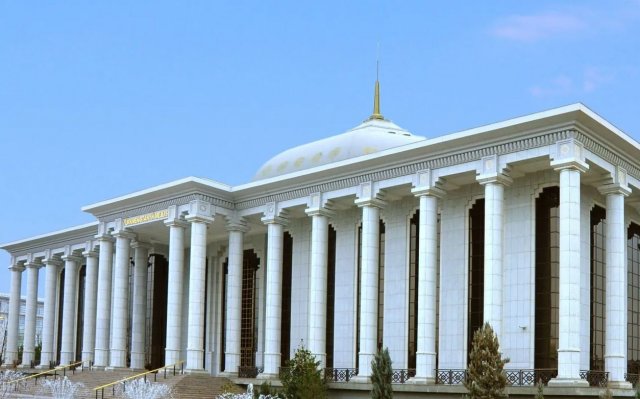 В Туркменистане совершенствуют правовую базу с учётом современных реалий