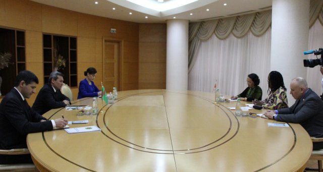 Глава МИД Туркменистана встретился с новым страновым директором ЮНФПА