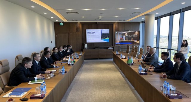 Туркменистан и Азербайджан усилят грузопоток через Каспий