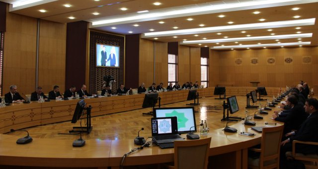 Туркменистан и Иран обсудили консульское и пограничное сотрудничество