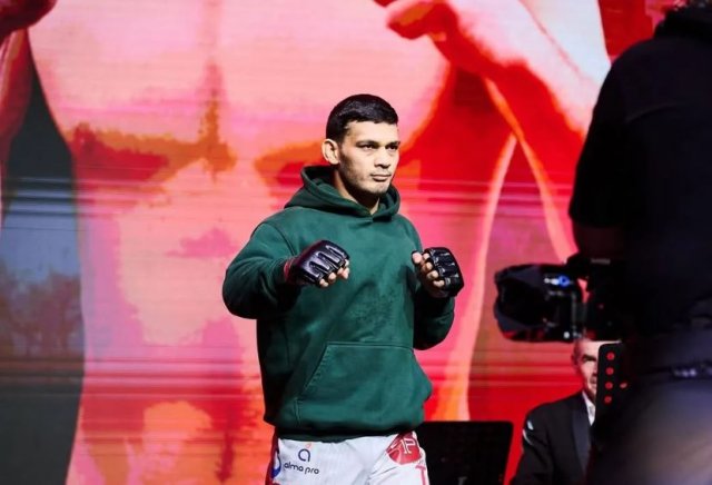 Абдулла Бабаев сразится с непобежденным Фаизом Гулоновым 28 ноября в Москве