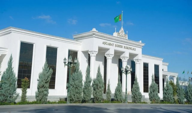 Хякимлик Ашхабада огласил график приема граждан на июль 2026 года