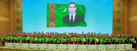 В Ашхабаде прошла церемония вручения Молодёжной премии Туркменистана