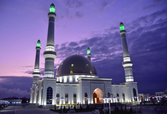 Мусульмане Туркменистана приступили к соблюдению поста в месяц Рамадан