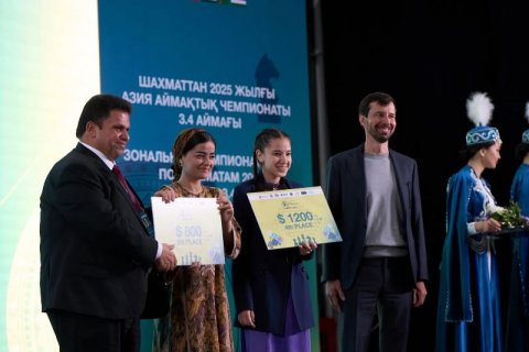 14-летняя шахматистка из Туркменистана Джахан Реджепова завоевала звание мастера FIDE на Зональном чемпионате Азии
