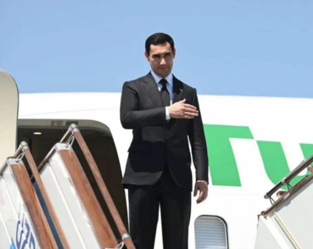 Президент Туркменистана завершил официальный визит в Малайзию