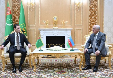Президент Туркменистана встретился с главой правительства Азербайджана
