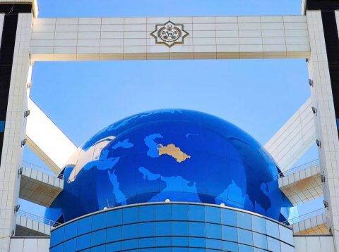 МИД Туркменистана провел 116 переговоров за январь