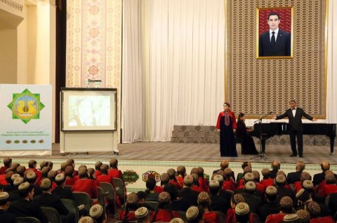 В Туркменской консерватории концертом отметили 105-летие Майи Кулиевой