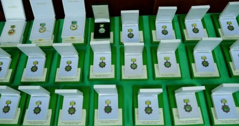 Лучшие таможенники удостоены медалей и воинских званий