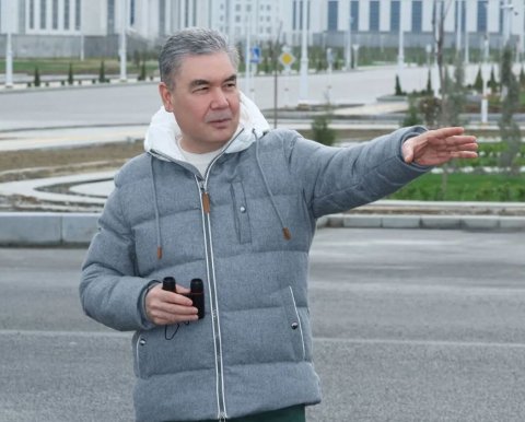 Гурбангулы Бердымухамедов совершил рабочую поездку в город Аркадаг