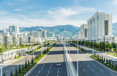 В Туркменистане началась подготовка предложений по девизу и эмблеме 2026 года