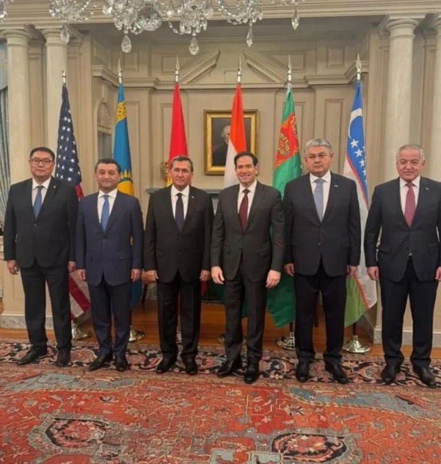 Госдепартамент США организовал встречу по случаю десятилетия механизма «C5+1»