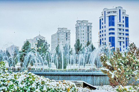 Синоптики прогнозируют снег в столице Туркменистана