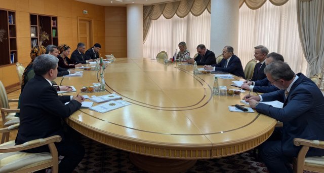 Туркменистан предложил провести саммит прикаспийских государств по экологии Каспия