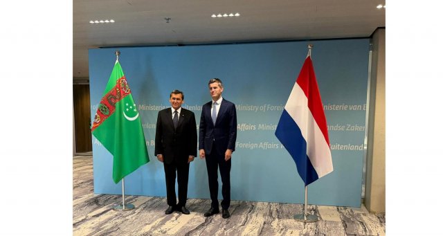 Туркменистан и Нидерланды обсудили расширение сотрудничества в Гааге