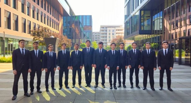 Студенты и преподаватели из Туркменистана проходят летнюю стажировку в Румынии