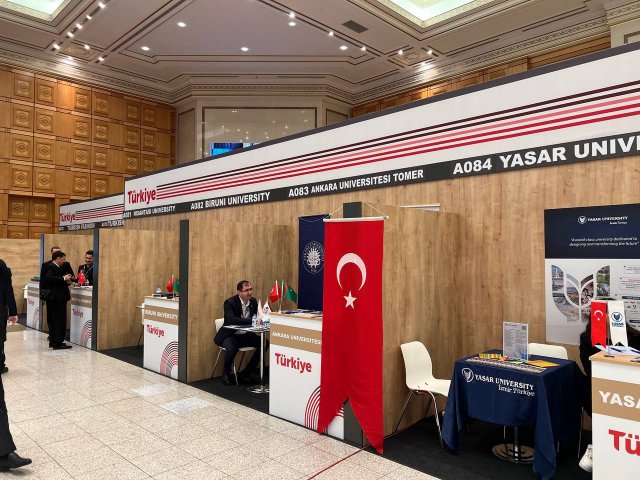 Турецкие производители представили продукцию на выставке в Туркменистане