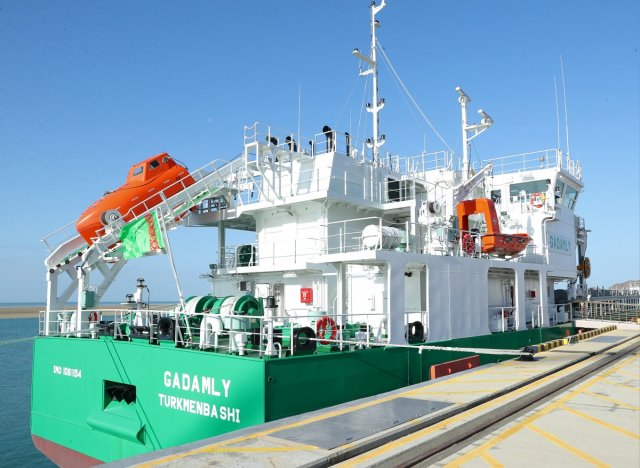 Судно Gadamly усилит грузопоток между Баку и Туркменбаши