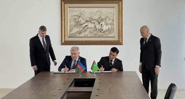 Туркменистан и Азербайджан подписали соглашение о конном спорте