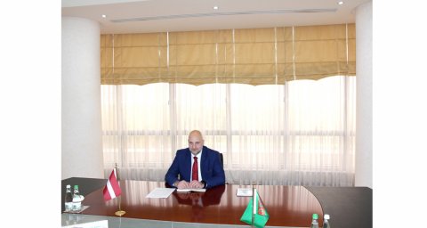В МИД Туркменистана приняли копии верительных грамот нового посла Латвии