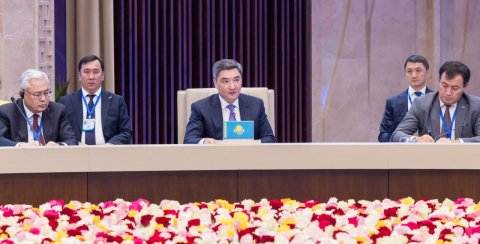 Бектенов отметил роль президента Туркменистана в повышении престижа страны