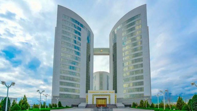 ИП Туркменистана обязаны оплатить пенсионные взносы до 15.02.2026