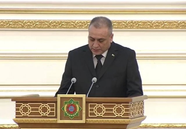 Президент Туркменистана сменил министра здравоохранения