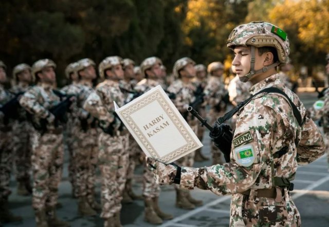 В воинских частях Туркменистана прошли церемонии присяги