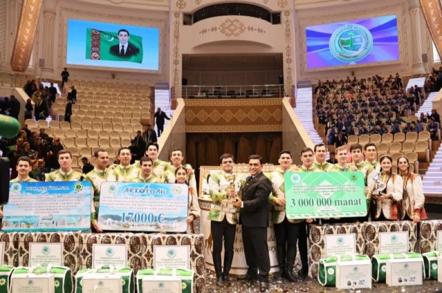 Гурбангулы Бердымухамедов выделил 17 000 евро членам группы Galkynyş за победу в Монте-Карло
