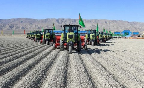 В Туркменистане дан старт подготовке к севу пшеницы урожая-2027