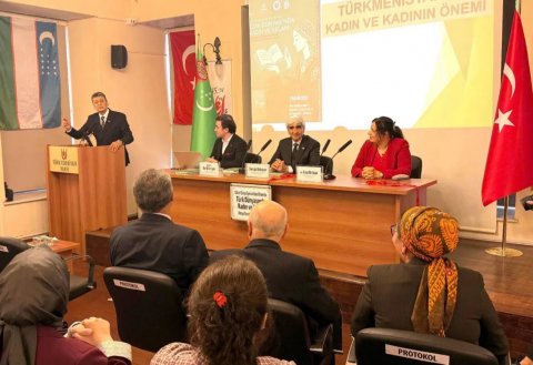 В Турции стартовала Неделя туркменской литературы и творчества