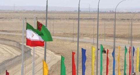 Туркменистан и Иран договорились о строительстве автотрассы от границы Ирана до Гумдага