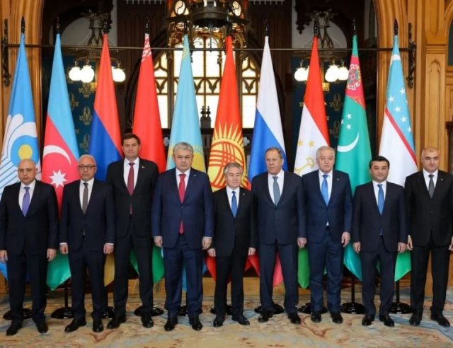 Туркменистан пригласил страны СНГ к подготовке саммита в Авазе