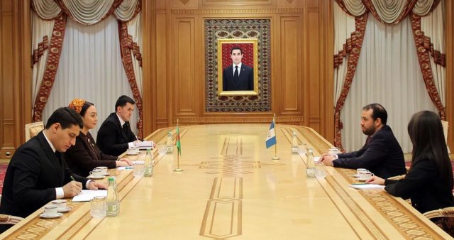 Посол Гватемалы вручил верительные грамоты в Туркменистане: укрепление двусторонних отношений