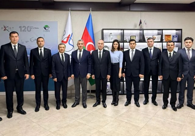 Туркменбаши и Баку договорились нарастить грузопоток через Каспий