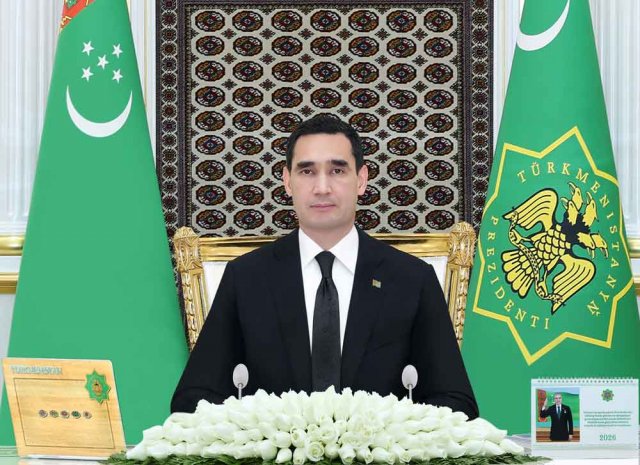 Глава Туркменистана провёл выездное заседание Кабмина в Лебапе